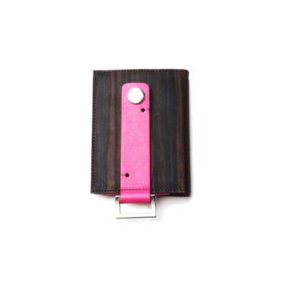 iPod classic case 黒檀×PINK 内側